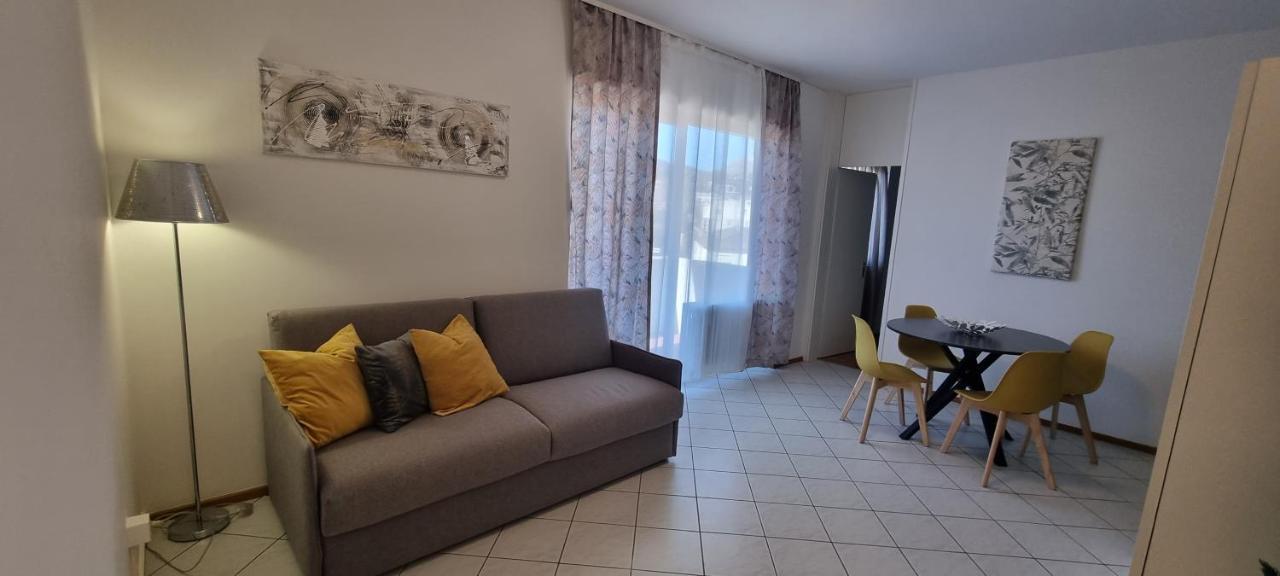 Apartamento Al Nido Della Stazione Lugano Exterior foto